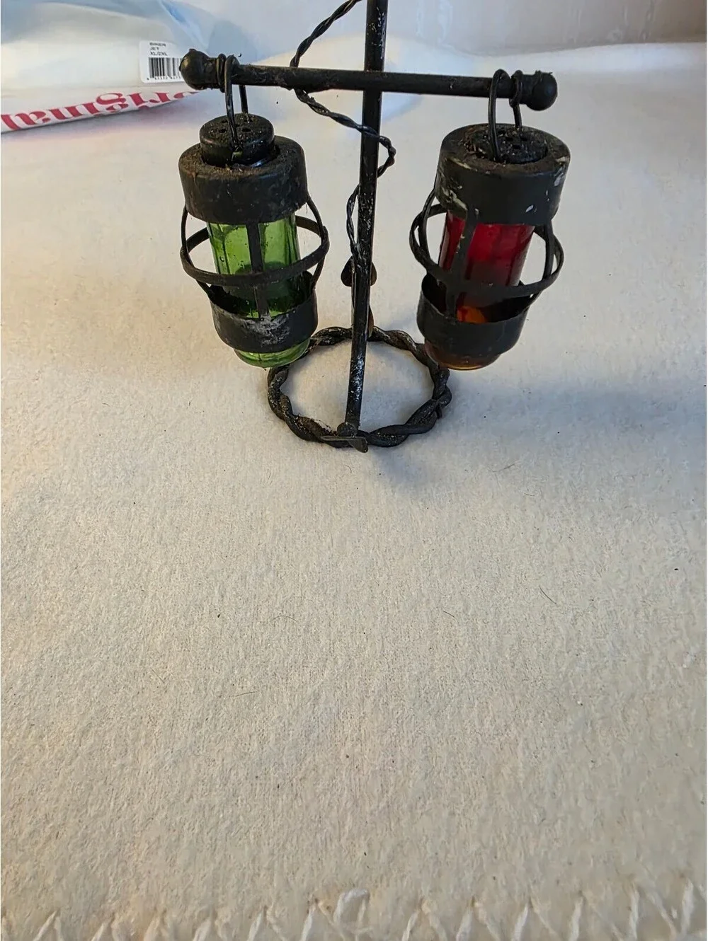 Vintage Manco Lantern Salt & Pepper Shakers Red Green Glass Metal Stand